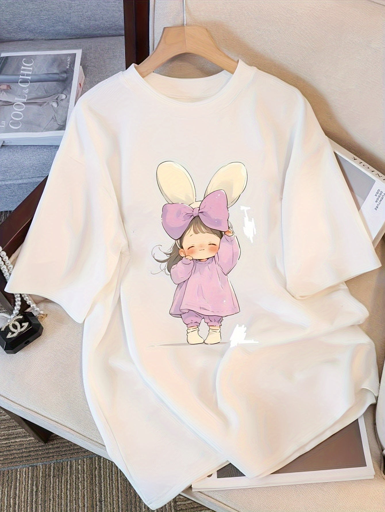Women's Light Gray Y2K Slim Fit T-Shirt – Cute Bunny Ears Print